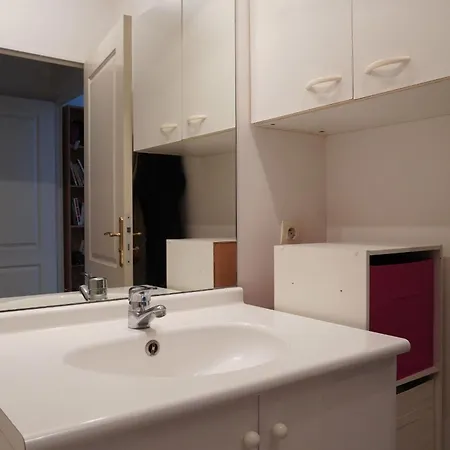 Apartmán Very Bright Cocoon With Balcony In Saint-denis *