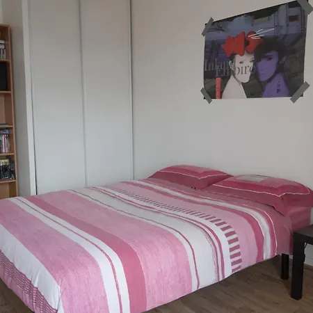 Apartmán Very Bright Cocoon With Balcony In Saint-denis